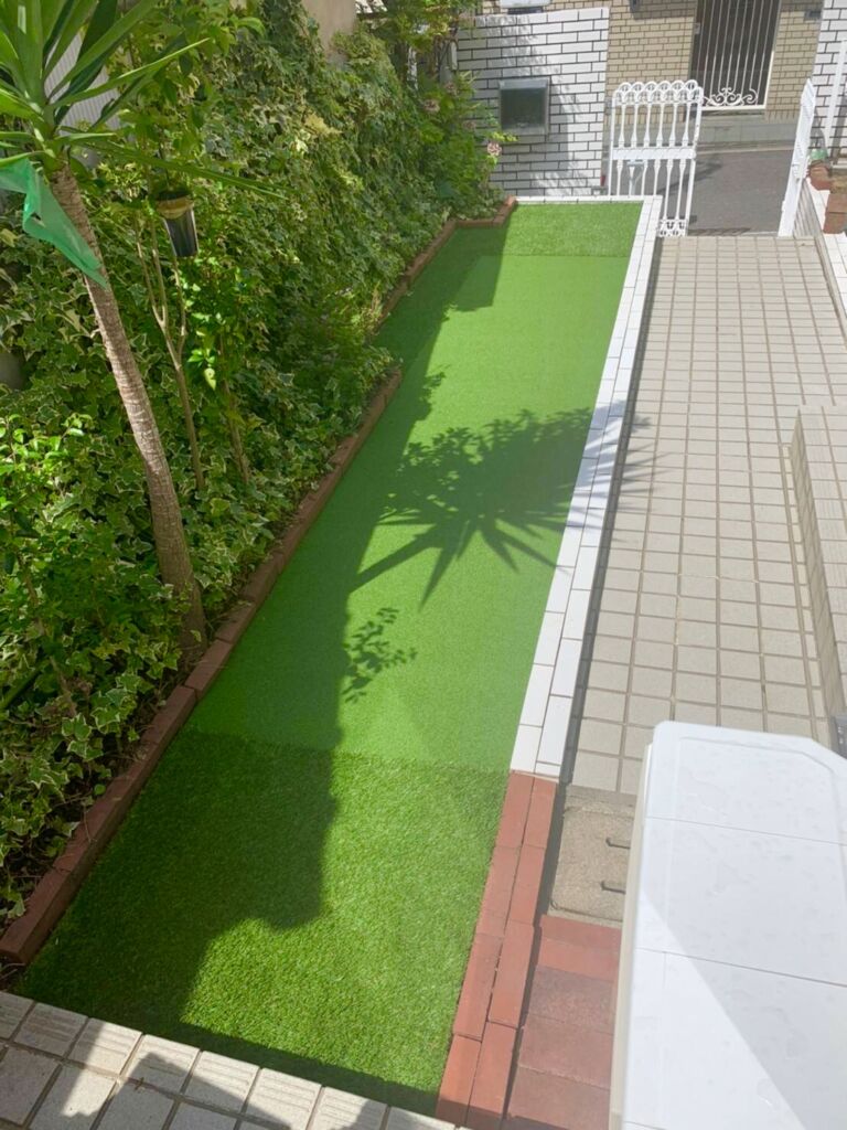 人工芝施工　ゴルフ練習設備施工　大阪府吹田市　戸建　庭10平米　DX38㎜使用+カールタイプ芝丈16mm使用