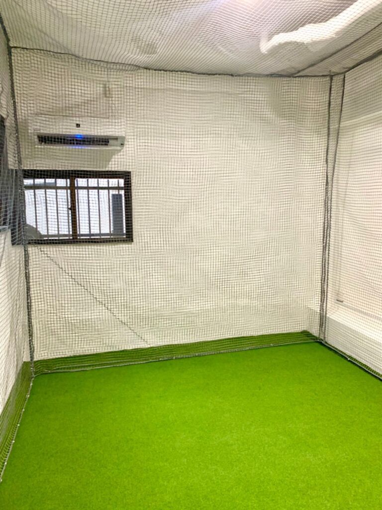 室内ゴルフ練習設備