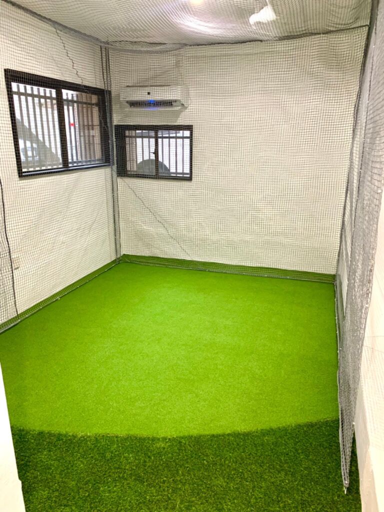 人工芝施工　屋内ゴルフ練習設備施工　尼崎市　新築戸建　Aタイプ芝丈30mm+カールタイプ芝丈 16mm使用
