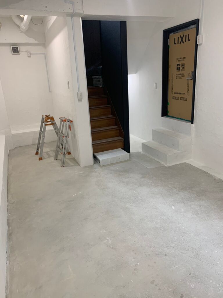 新築の地下室