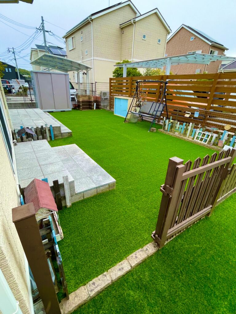 人工芝施工　奈良県香芝市　戸建　庭46平米　DX28㎜使用