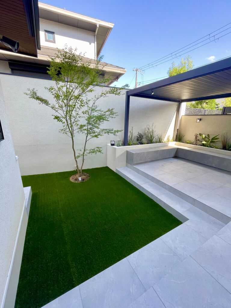 人工芝施工　吹田市　新築戸建　庭20平米　DX38㎜使用
