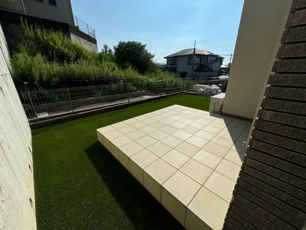 人工芝施工　大阪府河内長野市　戸建庭27平米　A30㎜使用